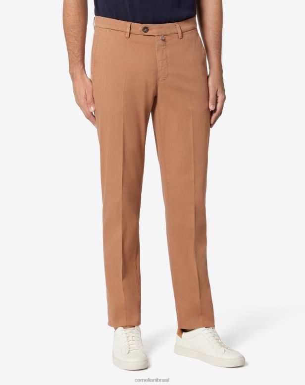2200J317 homens Corneliani calça chino circular em algodão stretch bege roupas